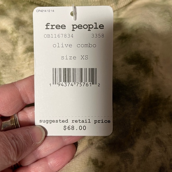 NWT Free People Tie Dye T-Shirt - Picture 5 of 6
